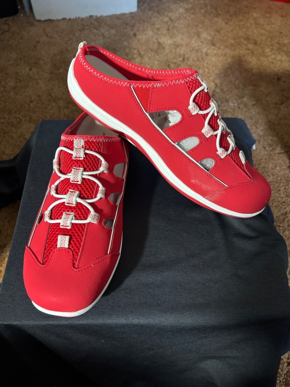 Women’s Easy Street Barbara Mule Slip-Ons in Red Sz 10W